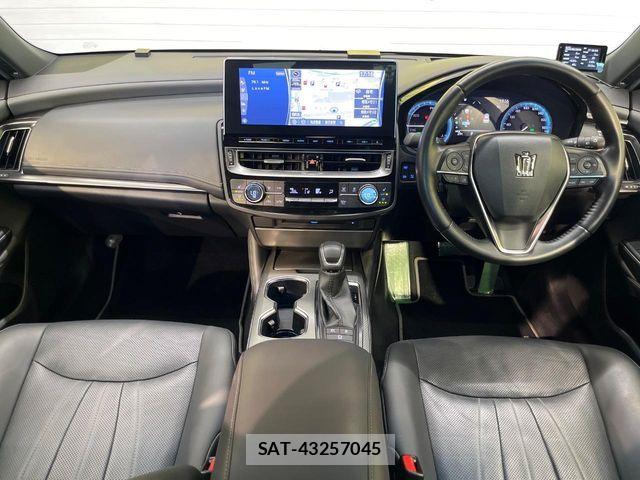 Toyota CROWN SEDAN 2021-07 7875900-1