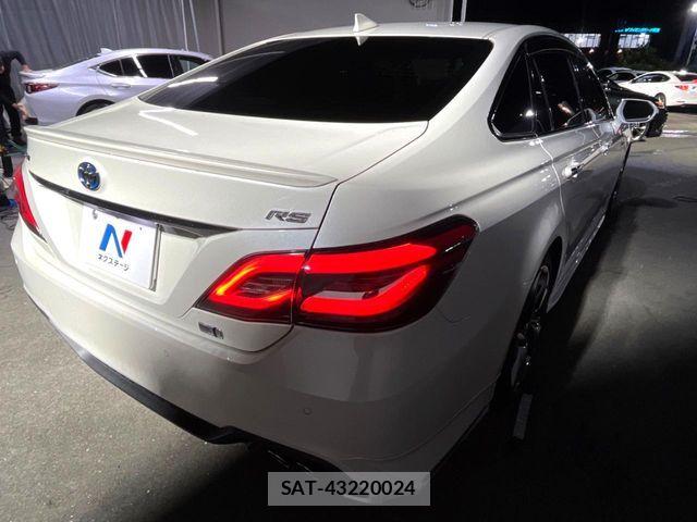 Toyota CROWN SEDAN 2018-10 7875906-16
