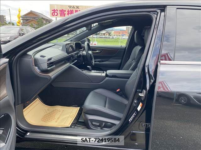 Toyota CROWN SEDAN 2024-05 7875897-4