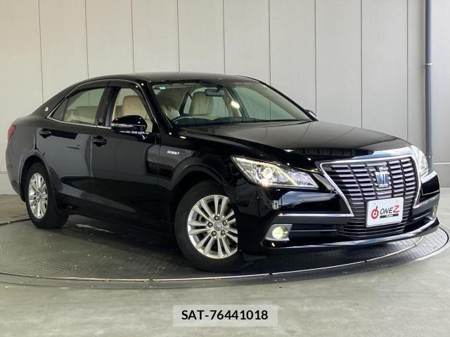 Toyota CROWN SEDAN 2014-02 7875924-23