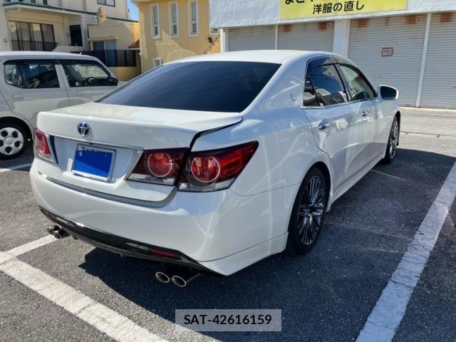 Toyota CROWN SEDAN 2017-03 7875916-9