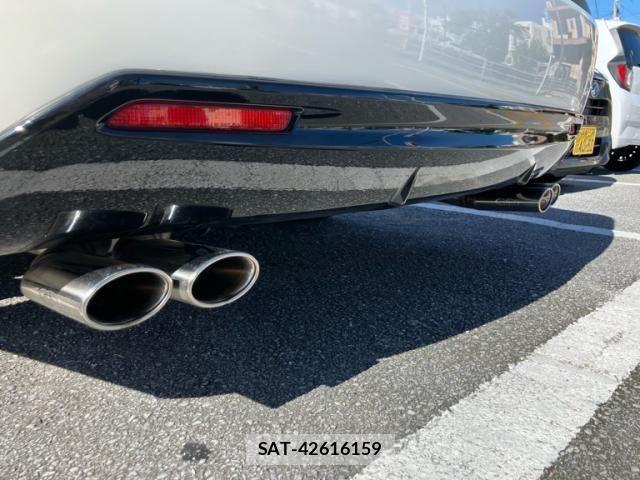 Toyota CROWN SEDAN 2017-03 7875916-12