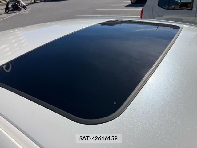 Toyota CROWN SEDAN 2017-03 7875916-5