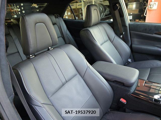 Toyota CROWN SEDAN 2013-06 7875904-21