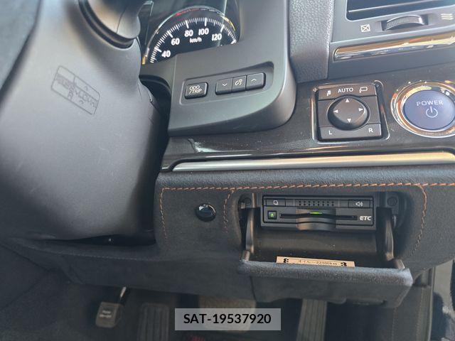 Toyota CROWN SEDAN 2013-06 7875904-25