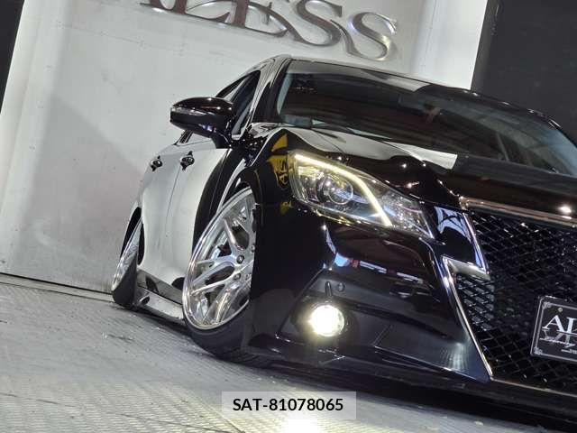 Toyota CROWN SEDAN 2015-10 7875918-12