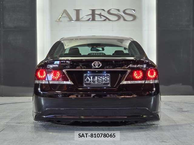 Toyota CROWN SEDAN 2015-10 7875918-15