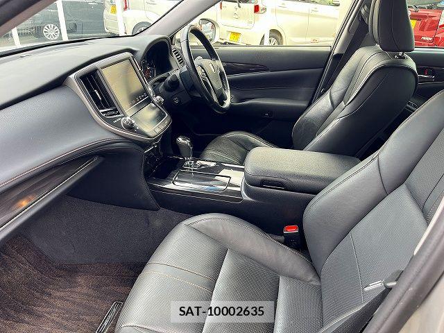 Toyota CROWN SEDAN 2015-02 7875917-12
