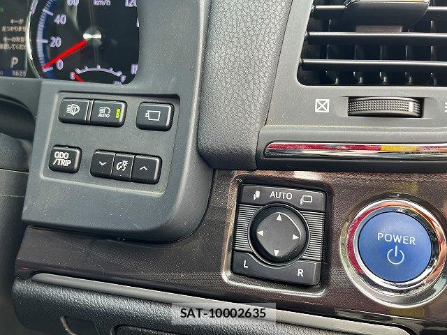 Toyota CROWN SEDAN 2015-02 7875917-16