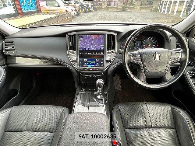 Toyota CROWN SEDAN 2015-02 7875917-1