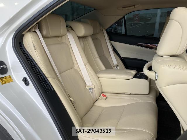 Toyota CROWN SEDAN 2014-09 7875915-18
