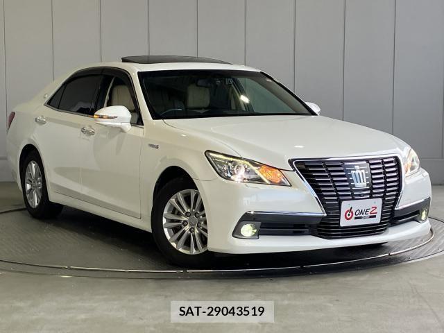 Toyota CROWN SEDAN 2014-09 7875915-23