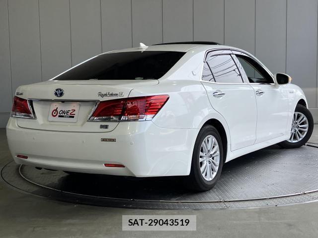 Toyota CROWN SEDAN 2014-09 7875915-26