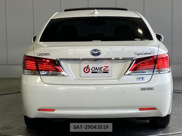 Toyota CROWN SEDAN 2014-09 7875915-27