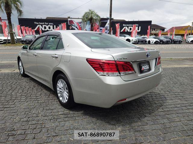 Toyota CROWN SEDAN 2016-08 7875913-2