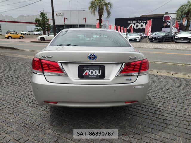 Toyota CROWN SEDAN 2016-08 7875913-6