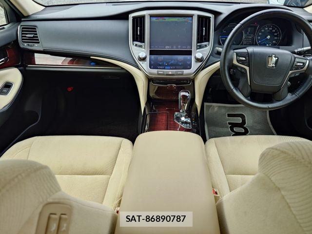 Toyota CROWN SEDAN 2016-08 7875913-8