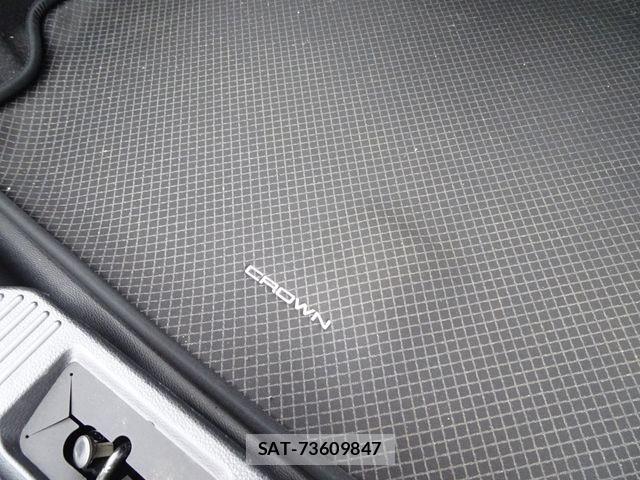 Toyota CROWN SEDAN 2018-06 7875910-19