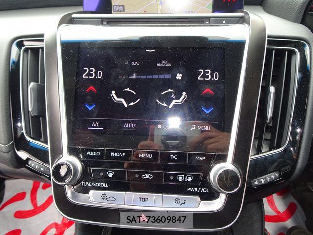 Toyota CROWN SEDAN 2018-06 7875910-22