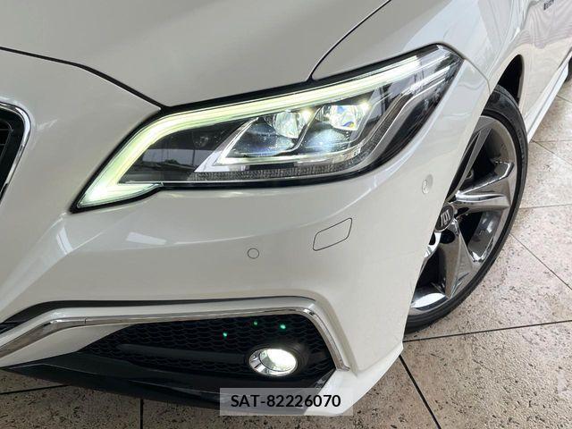 Toyota CROWN SEDAN 2019-01 7875905-11