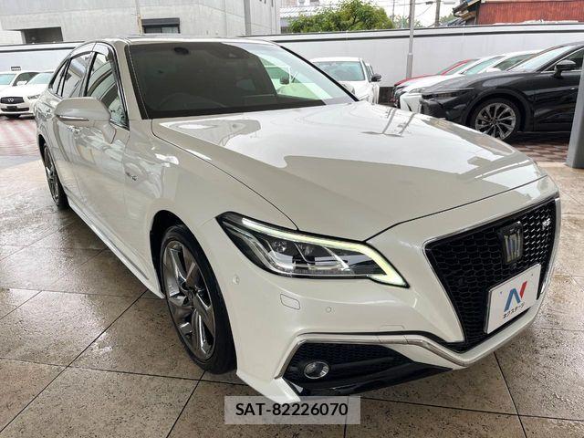 Toyota CROWN SEDAN 2019-01 7875905-15