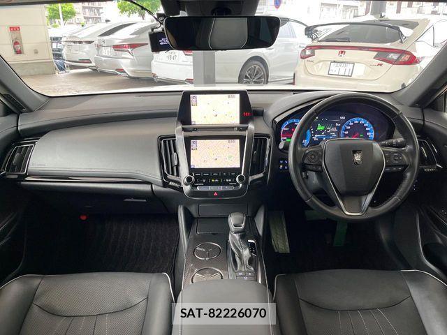 Toyota CROWN SEDAN 2019-01 7875905-1