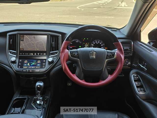 Toyota CROWN SEDAN 2013-02 7875921-14