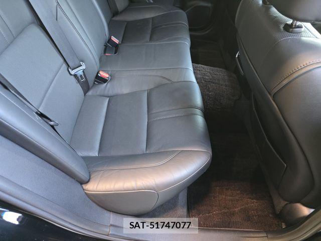 Toyota CROWN SEDAN 2013-02 7875921-23