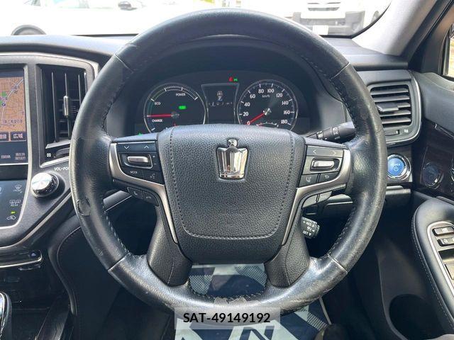 Toyota CROWN SEDAN 2016-07 7902455-10