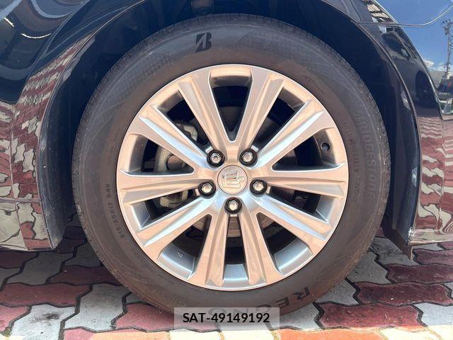 Toyota CROWN SEDAN 2016-07 7902455-12