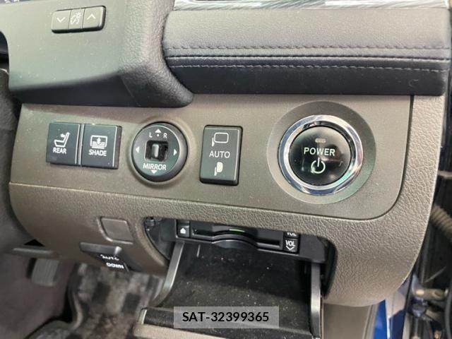 Toyota CROWN SEDAN 2009-09 7902460-16