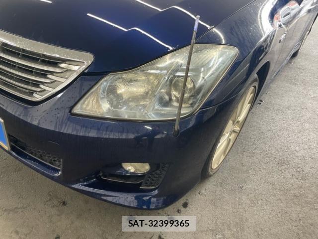 Toyota CROWN SEDAN 2009-09 7902460-2