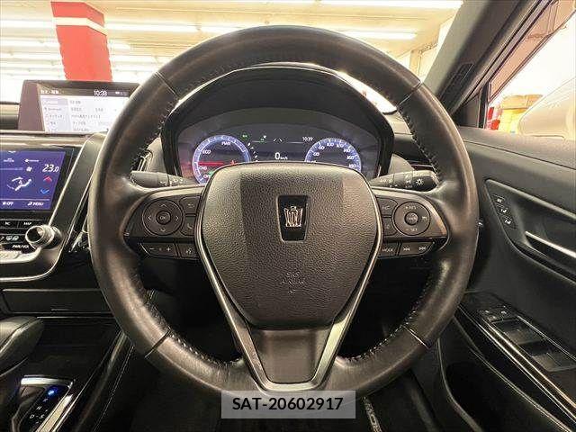 Toyota CROWN SEDAN 2018-07 7902456-9