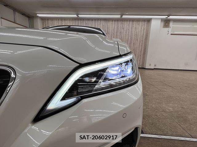 Toyota CROWN SEDAN 2018-07 7902456-10
