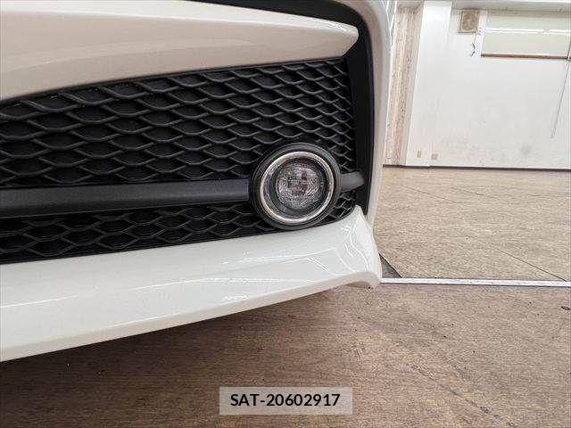Toyota CROWN SEDAN 2018-07 7902456-21