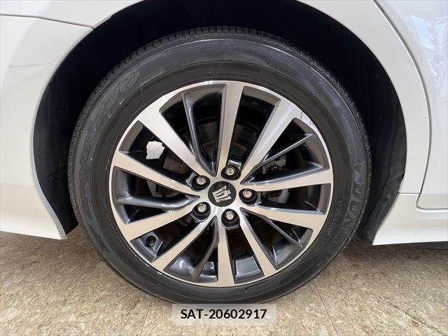 Toyota CROWN SEDAN 2018-07 7902456-26