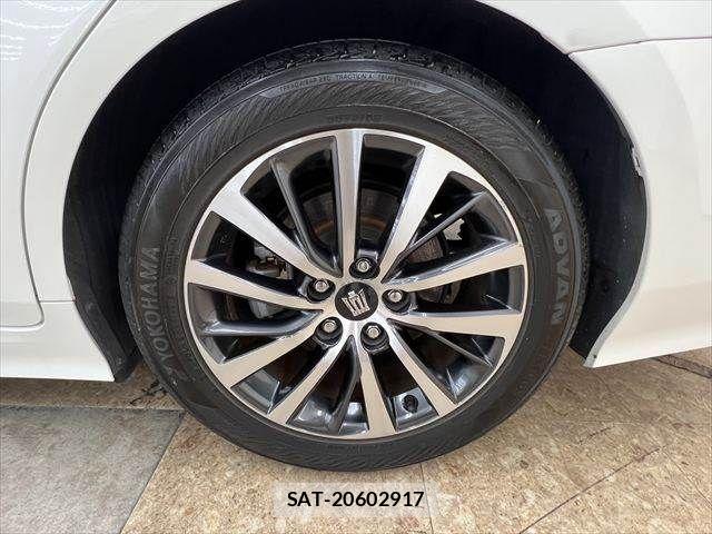Toyota CROWN SEDAN 2018-07 7902456-27