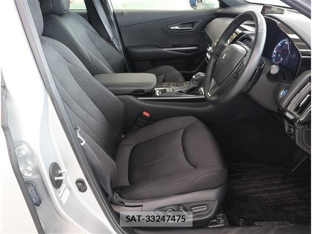 Toyota CROWN SEDAN 2019-05 7902453-12