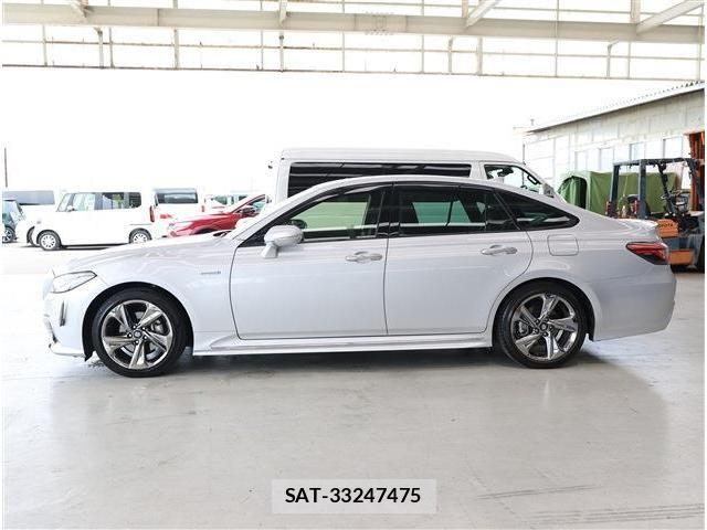 Toyota CROWN SEDAN 2019-05 7902453-23