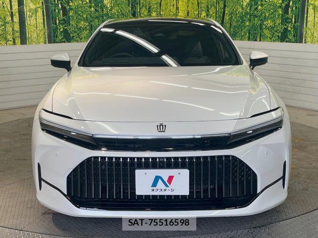 Toyota CROWN SEDAN 2024-09 7902451-14