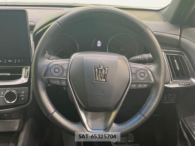 Toyota CROWN SEDAN 2022-03 7902452-11