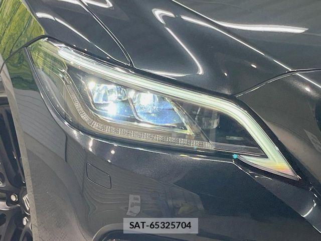 Toyota CROWN SEDAN 2022-03 7902452-12