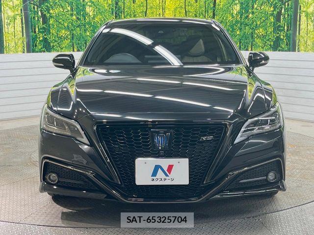 Toyota CROWN SEDAN 2022-03 7902452-14