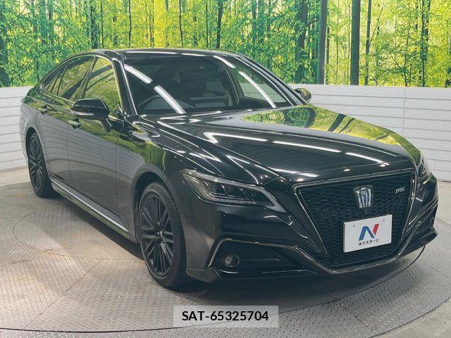 Toyota CROWN SEDAN 2022-03 7902452-16