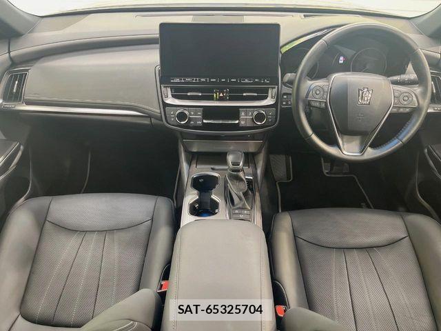 Toyota CROWN SEDAN 2022-03 7902452-1