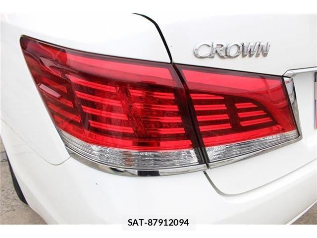 Toyota CROWN SEDAN 2014-02 7902458-20