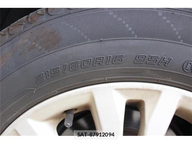 Toyota CROWN SEDAN 2014-02 7902458-27