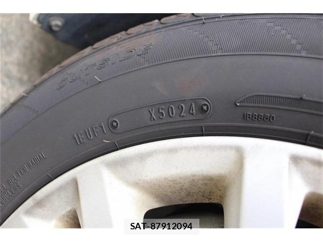 Toyota CROWN SEDAN 2014-02 7902458-28