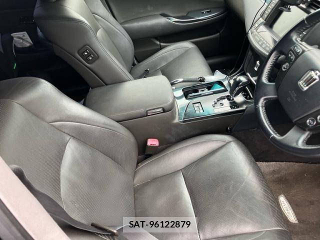 Toyota CROWN SEDAN 2008-09 7961052-10