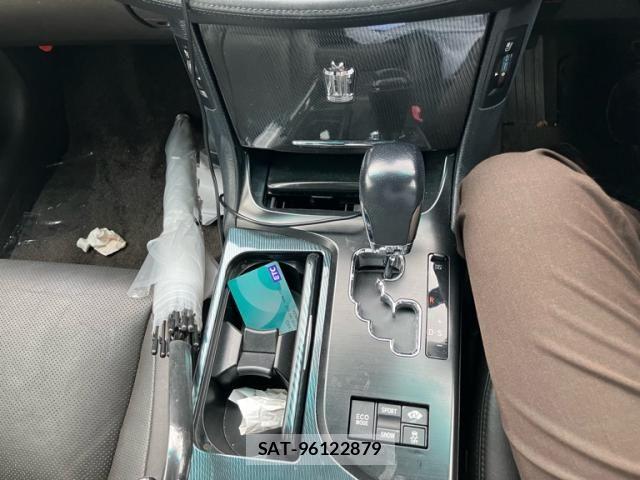 Toyota CROWN SEDAN 2008-09 7961052-18